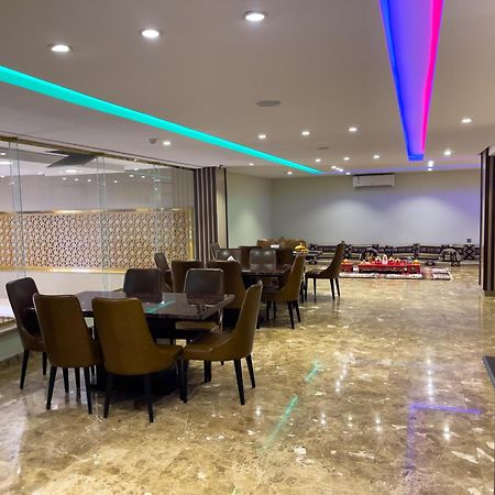 Landmark Hotel Suites Tebük Dış mekan fotoğraf